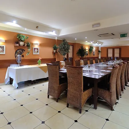 Diament Katowice - Siemianowice Готель 3*