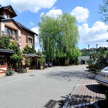 Готель Diament Katowice - Siemianowice 3*