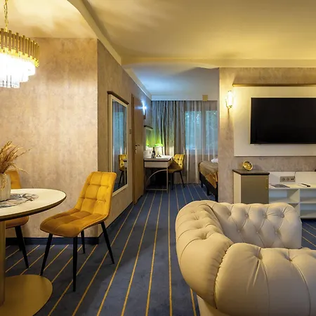 Diament Katowice - Siemianowice Готель 3*