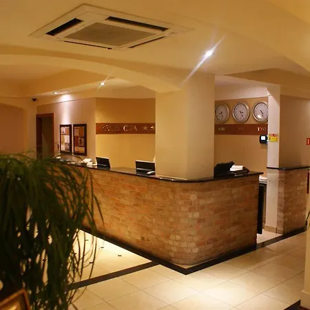 Diament Katowice - Siemianowice ホテル Siemianowice Śląskie