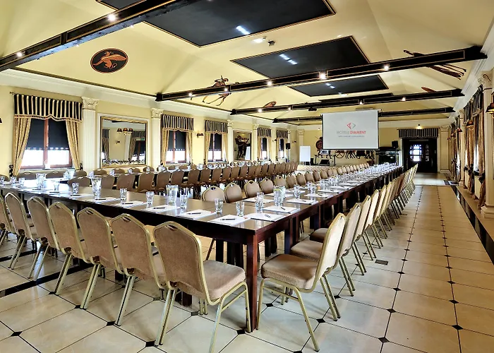 Diament Katowice - Siemianowice فندق Siemianowice Śląskie