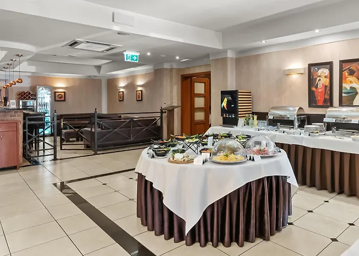 Diament Katowice - Siemianowice فندق Siemianowice Śląskie