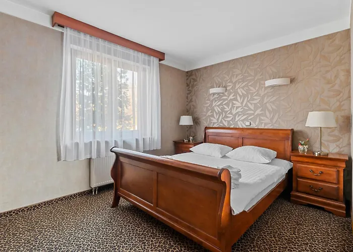 Diament Katowice - Siemianowice فندق 3*